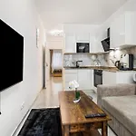 Downtown Tatil Evi *